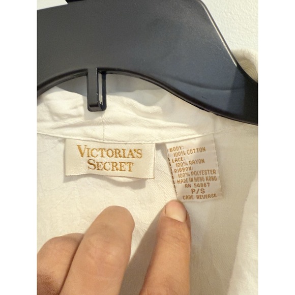 Victoria's Secret Cream Robe - Picture 3 of 9